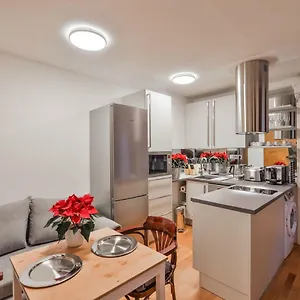 Apartment Romantic Near Charles Bridge, Prague